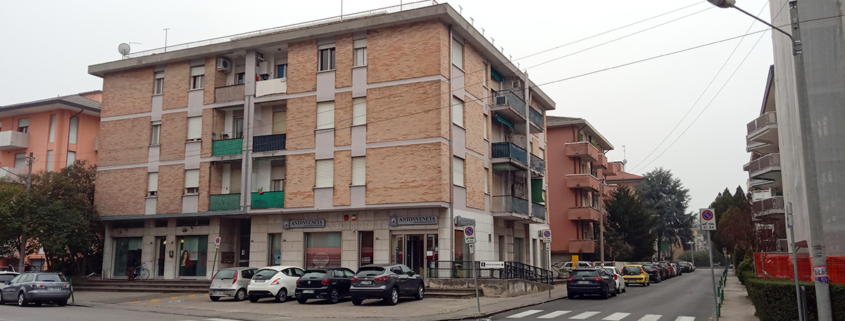 Un'impresa edile o una ditta di ristrutturazione affidabile per progetti chiavi in mano a Treviso, Modena o Trieste? Fratelli Marchetti offre ristrutturazioni casa, ristrutturazioni interni, ristrutturazione facciate e costruzioni per abitazioni e locali commerciali. Siamo tra le migliori imprese ristrutturazione con soluzioni personalizzate per le tue esigenze. Affidati a noi per progetti di costruzioni chiavi in mano e ristrutturazioni complete nella tua zona